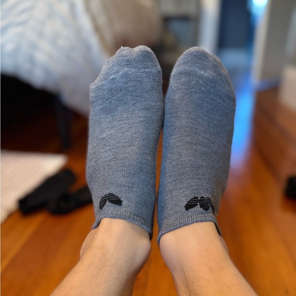 2 pairs adidas low cut socks - Picture 2 of 4